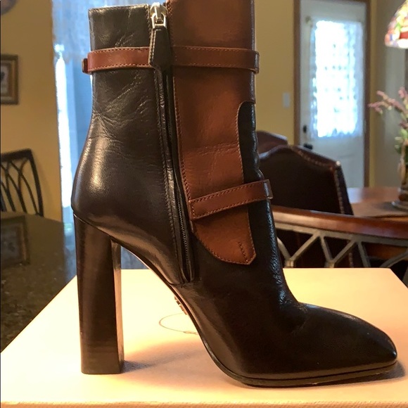 Prada boots - Picture 3 of 7